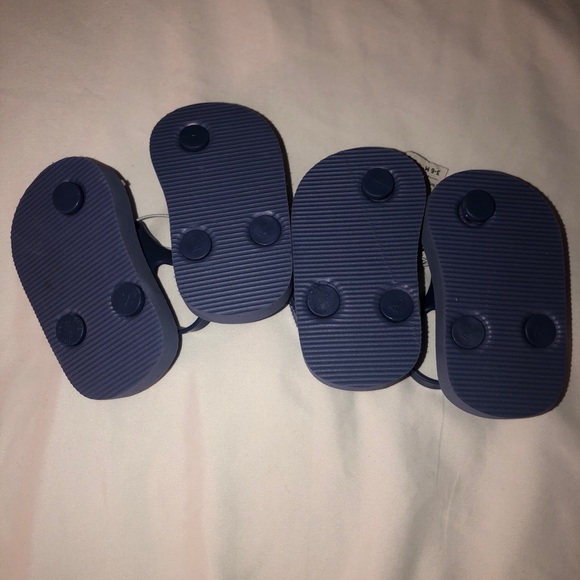 Twin baby boys flip flops - Picture 3 of 3
